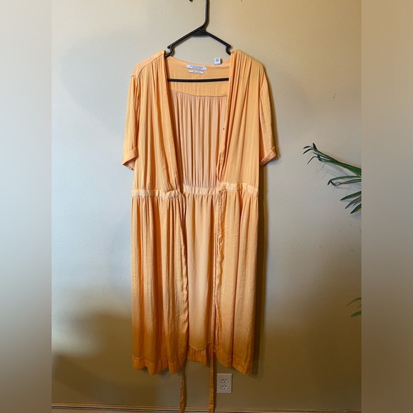 🔥🔥 SCOTCH & SODA mango crepe midi wrap dress | MSRP $198 - Picture 9 of 14